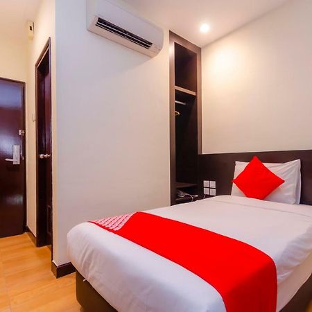 Wf Hotel Johor Bahru Exterior foto