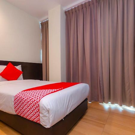 Wf Hotel Johor Bahru Exterior foto